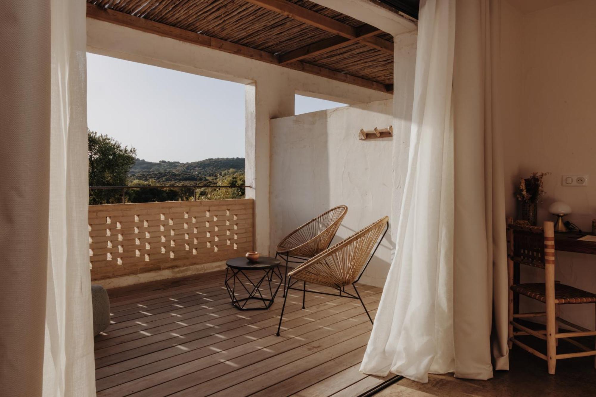 Flaka Boutique Confidentiel Et Convivial 4*