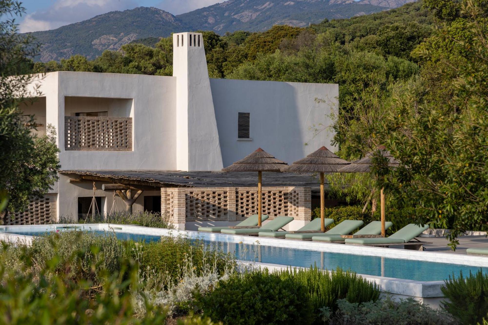 Flaka Boutique Confidentiel Et Convivial Hotel 4*